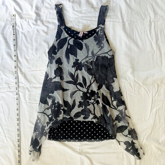 Sweet Pea Floral tunic - Picture 4 of 4